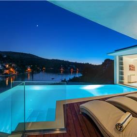 5 bedroom villa with heated infinity pool and sea views near Milna, Brac Island, sleeps 10